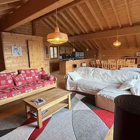 Spacieux Avec Balcon Et Cuisine Equipee - Fr-1-787-112 Laveissiere